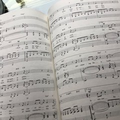 LET THERE BE PRAISE 3 12 new dynamic solo arrangements, medium voice, 1989~