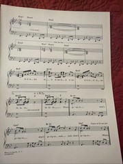 CYNDI LAUPER « WHAT&rsquo;S GOING ON » SHEET MUSIC-1987-PIANO/VOCAL/GUITAR/CHORDS-NEW!!