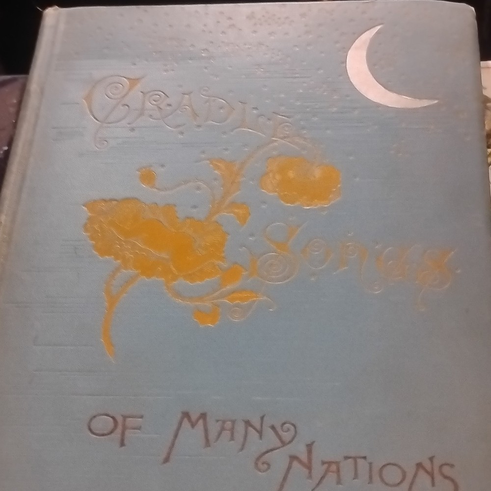 Dodd, Mead & Company Cradle Songs of Many Nations Song Book Piano/Voice