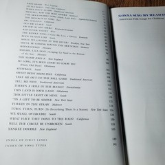 Gonna Sing My Head Off! American Folk Songs for Children Vocal Sel. Scholastic