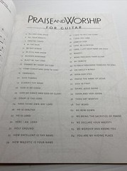 Praise and Worship for Guitar Sheet Music Easy Guitar HL000702125 TABS