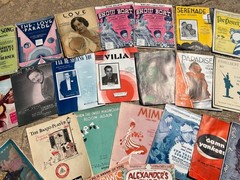 LOT OF 40 PIECES OF VINTAGE SHEET MUSIC 1920s TO 1940s