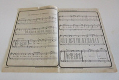 Christmas Songbooks – Sheet Music – 32 Pages – 25 Carols – Woman&rsquo;s Day – 1972