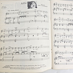 The Fabulous Golden 40 Song Book Piano Vocal Guitar Pop Music Photos Vintage