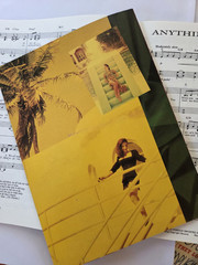 Gloria Estefan Easy Piano Greatest Hits Songbook w/ Guitar & Vocals 1993