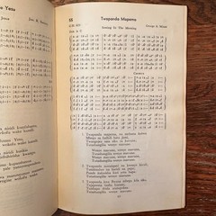 Nyimbo Za Kristo Kenyan Swahili English Songbook Hardcover 1950s GOOD