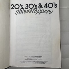 Sheet Music 20&rsquo;s 30&rsquo;s & 40&rsquo;s Showstoppers Songbook 1987 Piano Vocal Chords