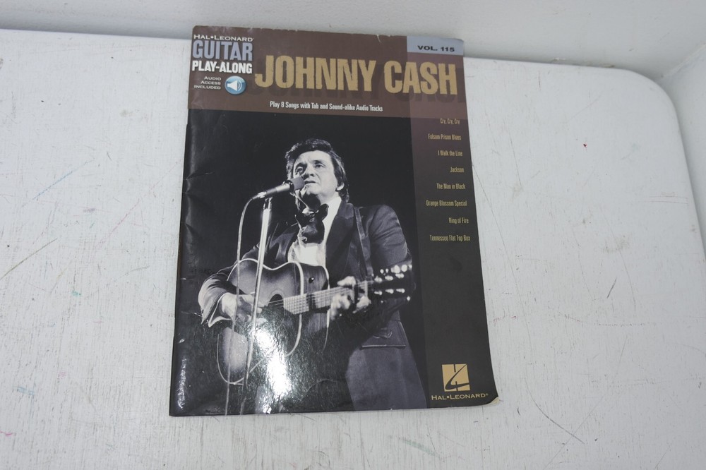 Hal Leonard Guitar Play Along Johnny Cash Vol. 115 Songbook