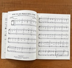 1967 WALT DISNEY Showcase Bourne Co- Piano Sheet Music Songbook 16 Songs w/Words