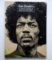 JIMI HENDRIX 40-Songs 1978 SHEET MUSIC 144-pgs w/ Photos + Articles HAL-LEONARD