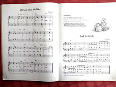 THE LULLABY BOOK Easy Piano Voice Guitar Song Book Amsco Publications 1985 VTG