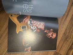 The Les Paul Guitar Book Paperback 3rd Edition 2009