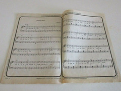 Christmas Songbooks – Sheet Music – 32 Pages – 25 Carols – Woman&rsquo;s Day – 1972