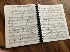100 All-Time Popular Hits Complete Words & Music Songbook~Piano & Guitar Chords