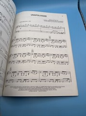 Play on by Carrie Underwood sheet music book