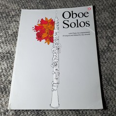 Oboe Solos with Piano Accompaniment Arranged/Edited by Jay Arnold Amsco 1956