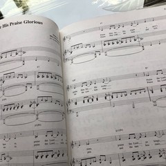 LET THERE BE PRAISE 3 12 new dynamic solo arrangements, medium voice, 1989~