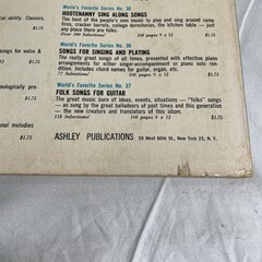 World&rsquo;s Favorite Easy to Play Songs for Guitar Sheet Music Book No 6 Vintage