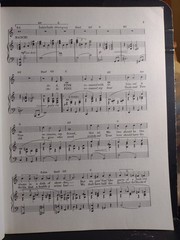 Jerome Kern Songbook Best Of Piano Guitar Voice Gold Cover 144 Pages Excellent