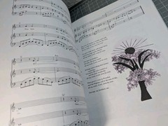 THE JOAN BAEZ SONGBOOK – Songbook 66 Songs – Folk Ballads Hymns Spirituals 1989