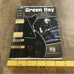 GREEN DAY Guitar Chord Songbook Lyrics & Chord Diagrams 34 Punk Songs Book