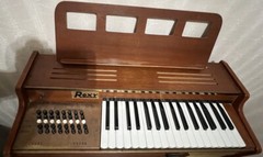 Vintage Chord Organ Roxy Chord Organ – 1960’s Italian Made Chord Organ