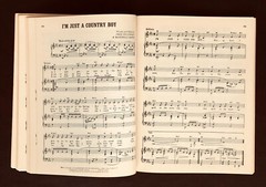 Very Best of Popular Folk Music Book 192 Pages Piano Sheet Music Lyrics Vintage