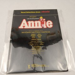 Annie Sheet Music Piano Vocal Selections Book 56 Pages 1977