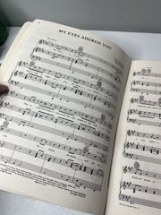 Pop Sheet Music The Golden Book of Easy Listening Piano Music Song Book