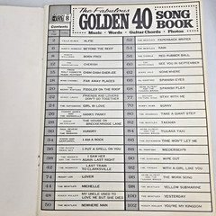 The Fabulous Golden 40 Song Book Piano Vocal Guitar Pop Music Photos Vintage
