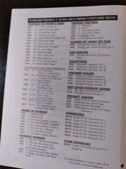 VINEYARD MUSIC « RECEIVE OUR PRAISE » SONGBOOK FOR PIANO, GUITAR AND VOCAL
