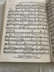 World Famous 150 Songs & Themes; Piano & Vocal; Charles Hansen Publications