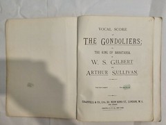 THE GONDOLIERS – VOCAL & PIANO SCORE – Ex Library – FREEPOST – Acceptable Cond