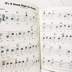 Broadway&rsquo;s Best E-Z Play Today Organs Piano Guitar Sheet Music Book Show Tunes