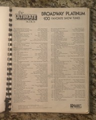 Hal Leonard 1982 – Broadway Platinum 100 Favorite Show Tunes Book