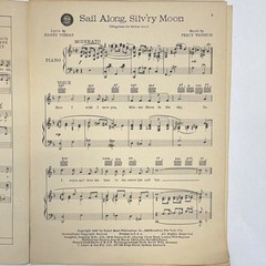 Select Music Publications Sail Along, Silv&rsquo;ry Moon Ukulele Sheet Music 1175