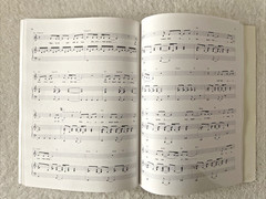 15 Low Voice Favorites Songbook w/CD Piano-Guitar-Vocal Vintage Collectible 2005