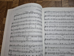 EASTER SONGBOOK FOR ALL RELIGIONS Vocal and Piano selections Charles Hansen Educ