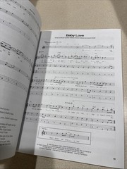 Hal Leonard Motown Bass Guitar Classics Book Ain’t No Mountain Baby Love My Girl
