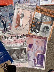 LOT OF 40 PIECES OF VINTAGE SHEET MUSIC 1920s TO 1940s