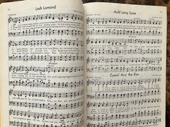 Vintage 1946 Golden Book of Favorite Songs – 128 Pages – Hall & McCreary Co.