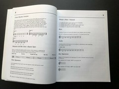 « Chords&ProgressionJAZZ & POPULAR GUITAR » by Arnie Berle 1986 Music Sheet Book