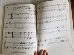 Pre-Owned 1987/1988 TV Songbook and Columbia&rsquo;s 50 Popular Hits – Sheet Music
