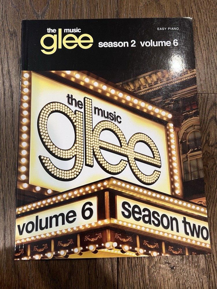 Glee: The Music Season 2 Volume 6 Easy Piano Songbook Show Tunes Hal Leonard
