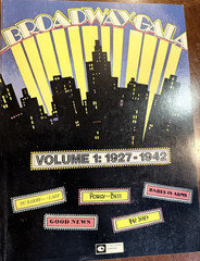Broadway Gala Vol 1 1927-1942 Piano Vocal Sheet Music Songbook Gershwin Rodgers