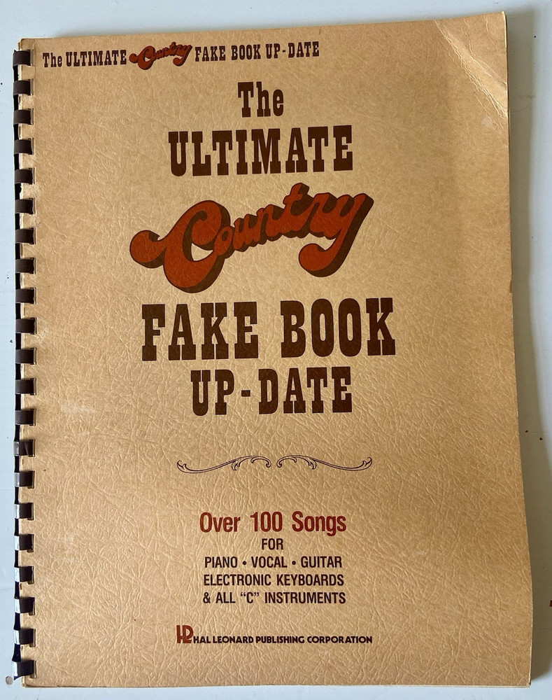 Hal Leonard The Ultimate Country Fake Book Up-Date Piano/Vocal/Guitar HL00240047