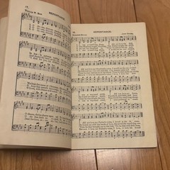 Antique 1904 Songs of Worship and Grace Hymnal – L.W. Munhall Cloth Cover 5×7