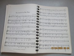 Low Voice Classics – 101 Solos Religious Sheet Music Book Compiled by Tom Fettke