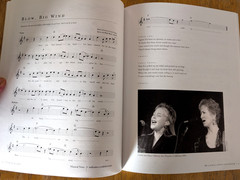 Laurie Lewis Songbook Earth & Sky SIGNED Folk Bluegrass