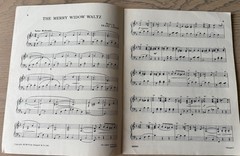 FRANZ LEHAR THE MERRY WIDOW EASY PIANO SHEET MUSIC BOOK (1960&rsquo;s) ENGLAND